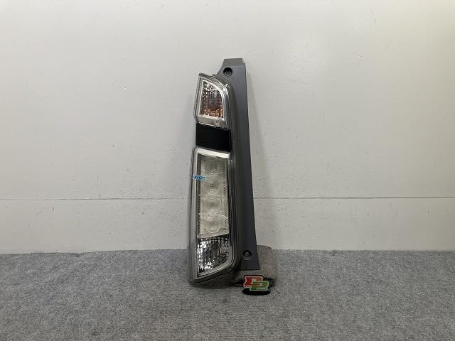 JH1/JH2 ヒンダ Nワゴン 右テールランプ STANLEY W1400 N-WGN エヌワゴン JH1 JH2 スタンダード系 後期 左 テールランプ